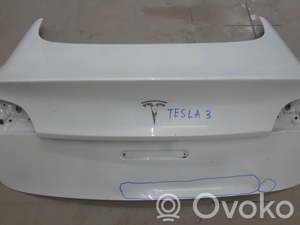 Tesla Model 3 Truck tailgate 