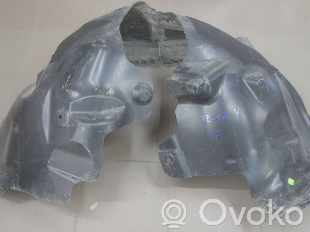 Tesla Model Y Apakšspārns 