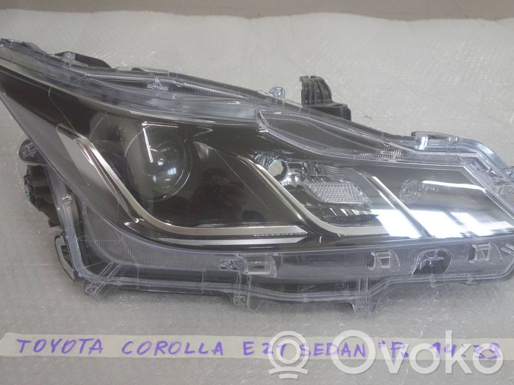 Toyota Corolla E210 E21 Priekinis žibintas 