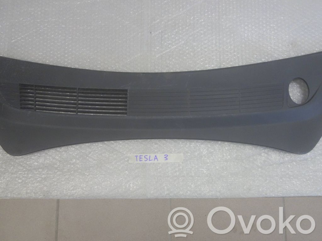 Tesla Model 3 Wiper trim 