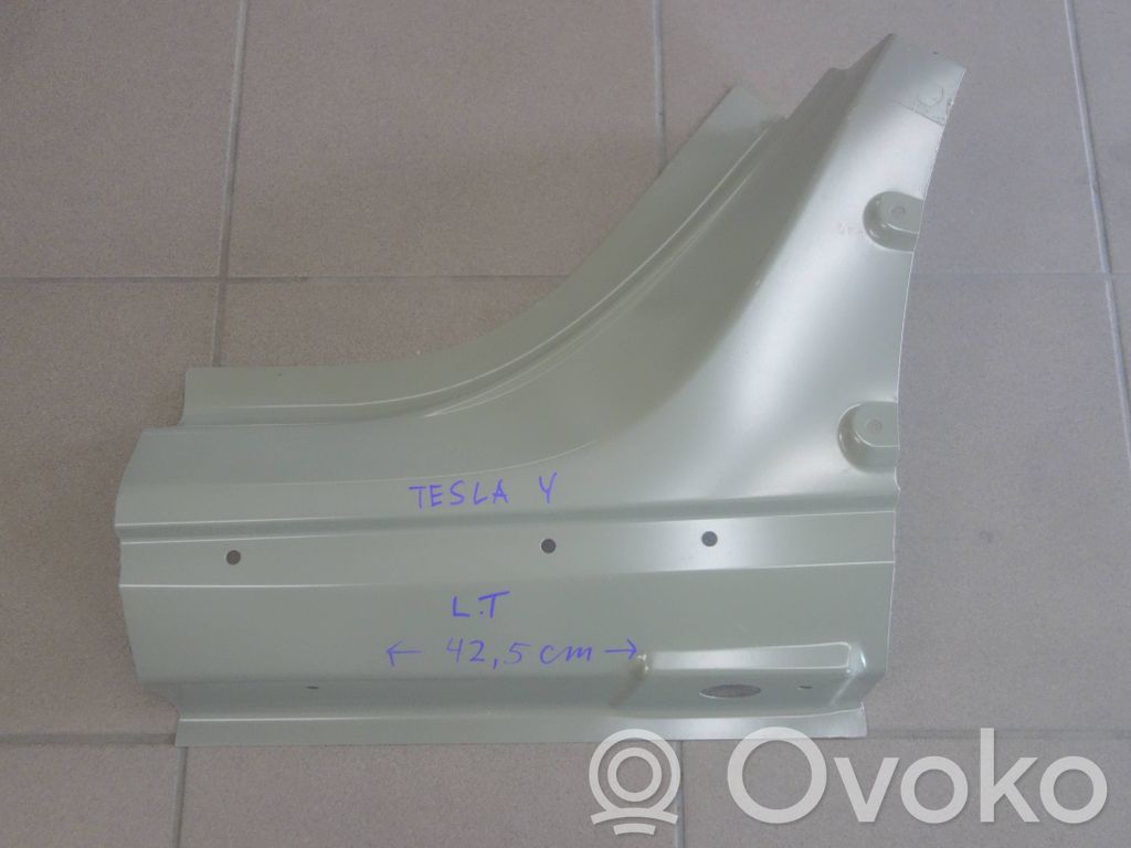 Other sill/pillar trim element