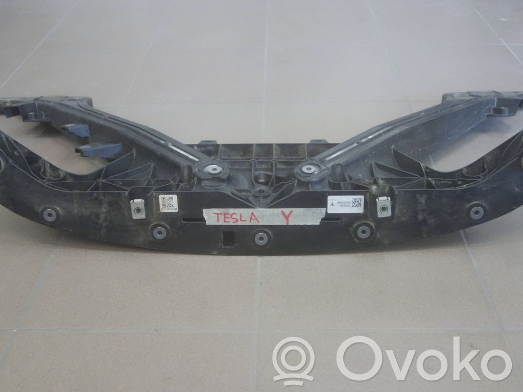 Tesla Model Y Radiatorių panelė 