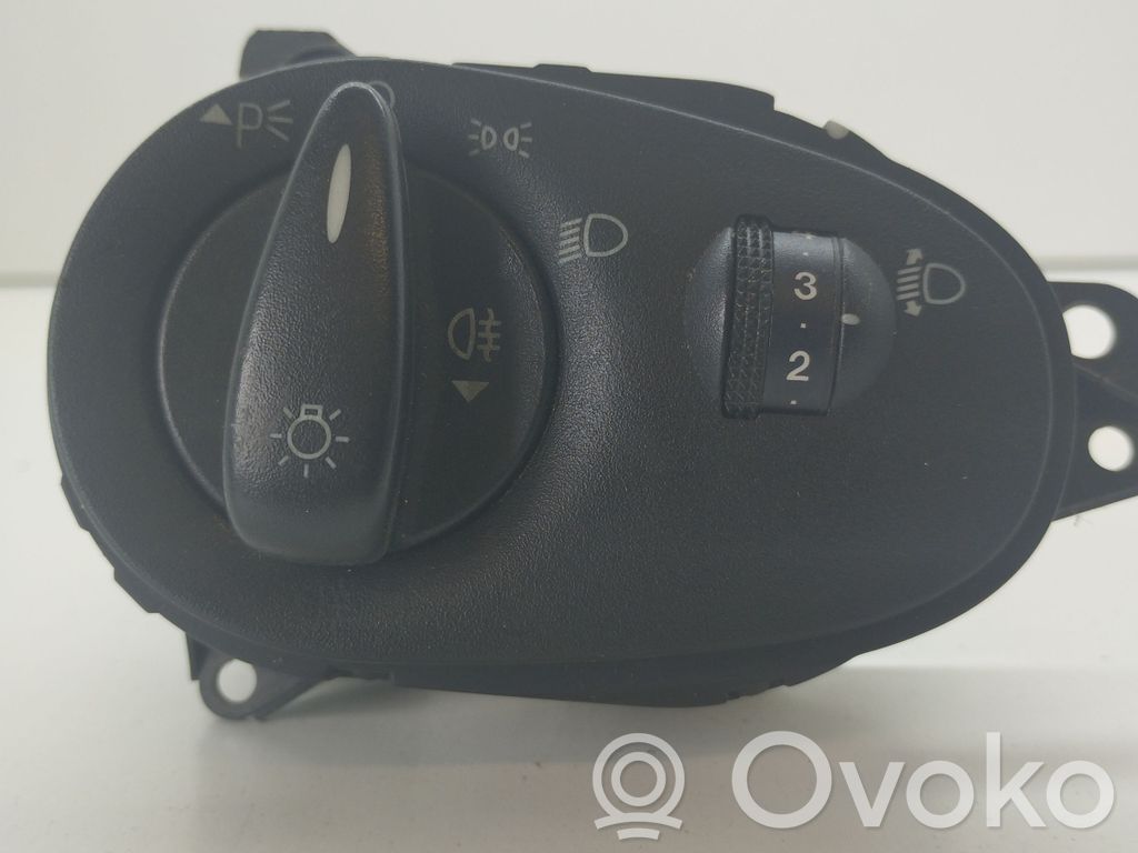 Ford Focus Light switch 