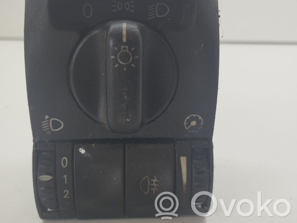 Opel Omega B2 Light switch 