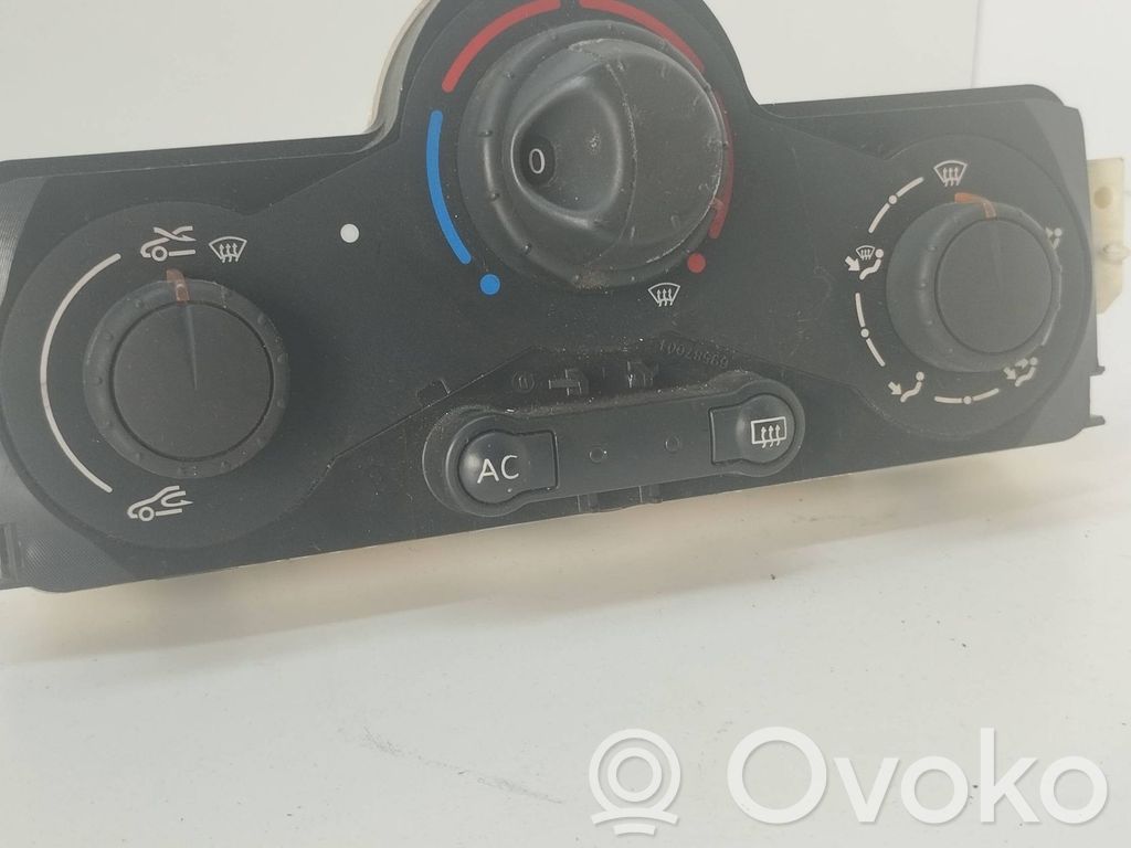 Renault Megane II Climate control unit 