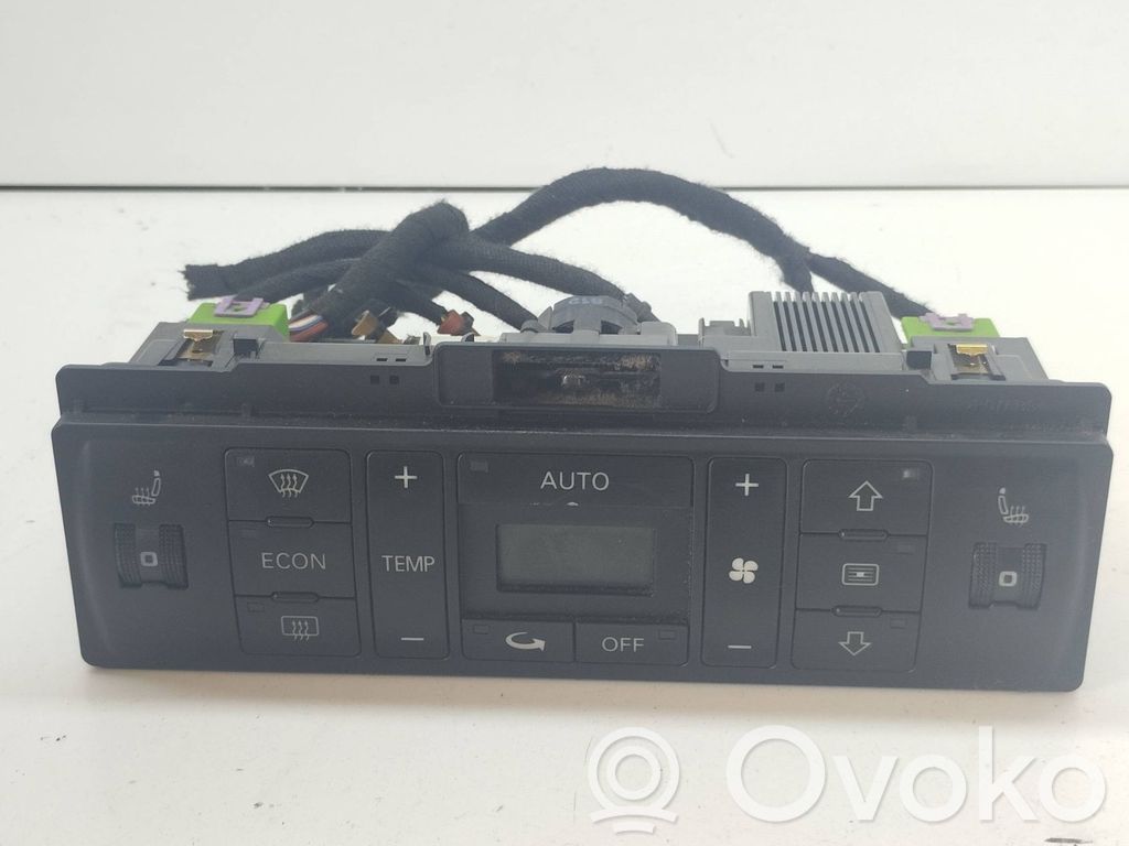 Audi A4 S4 B5 8D Climate control unit 