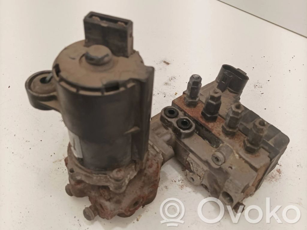 Volkswagen PASSAT B4 ABS Blokas 
