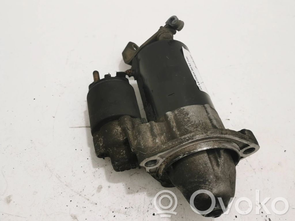 Audi A4 S4 B5 8D Starteris 