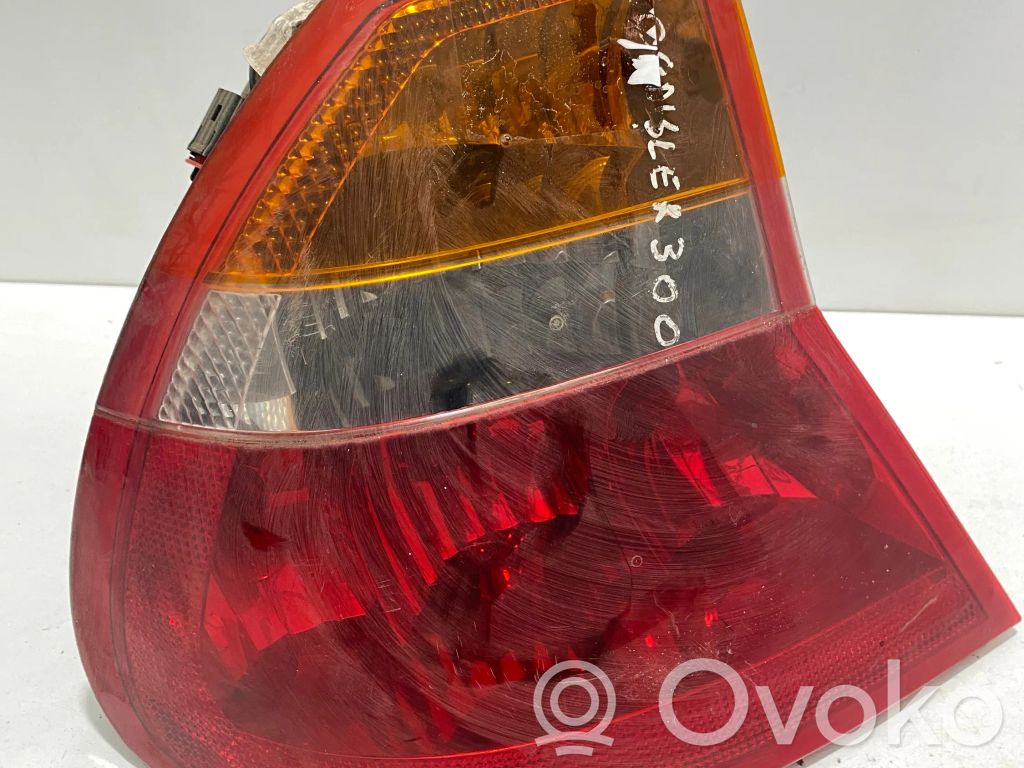 Chrysler 300M Luci posteriori del portellone del bagagliaio 
