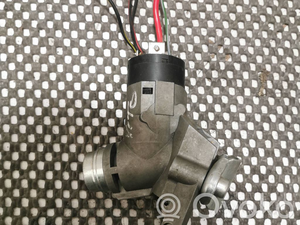 Mercedes-Benz Vito Viano W638 Ignition lock 