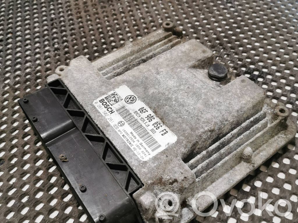 Volkswagen PASSAT B6 Engine control unit/module 