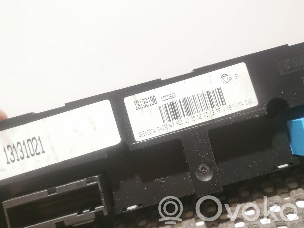 Opel Vectra C Climate control unit 