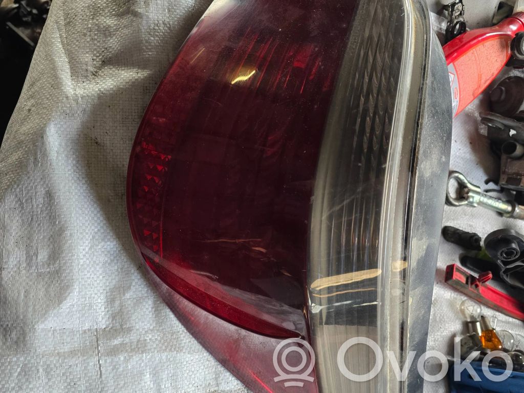 Rear/tail lights   6910768,E7E79S,2VP008679