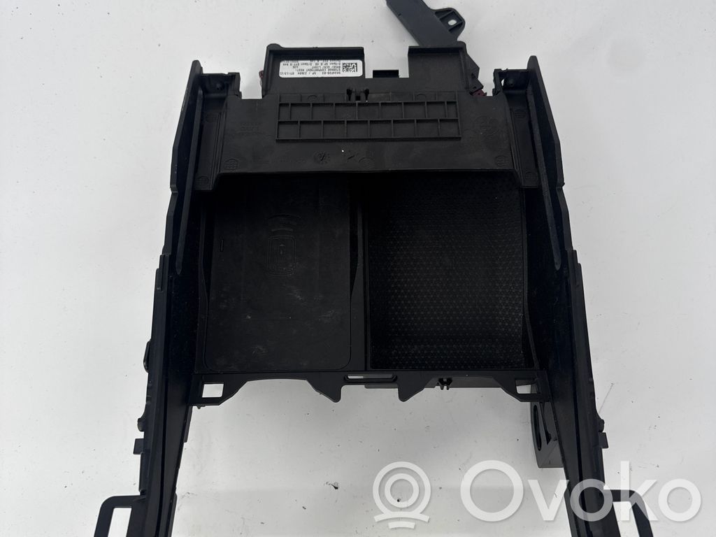 BMW X5 G05 Wireless charging module 