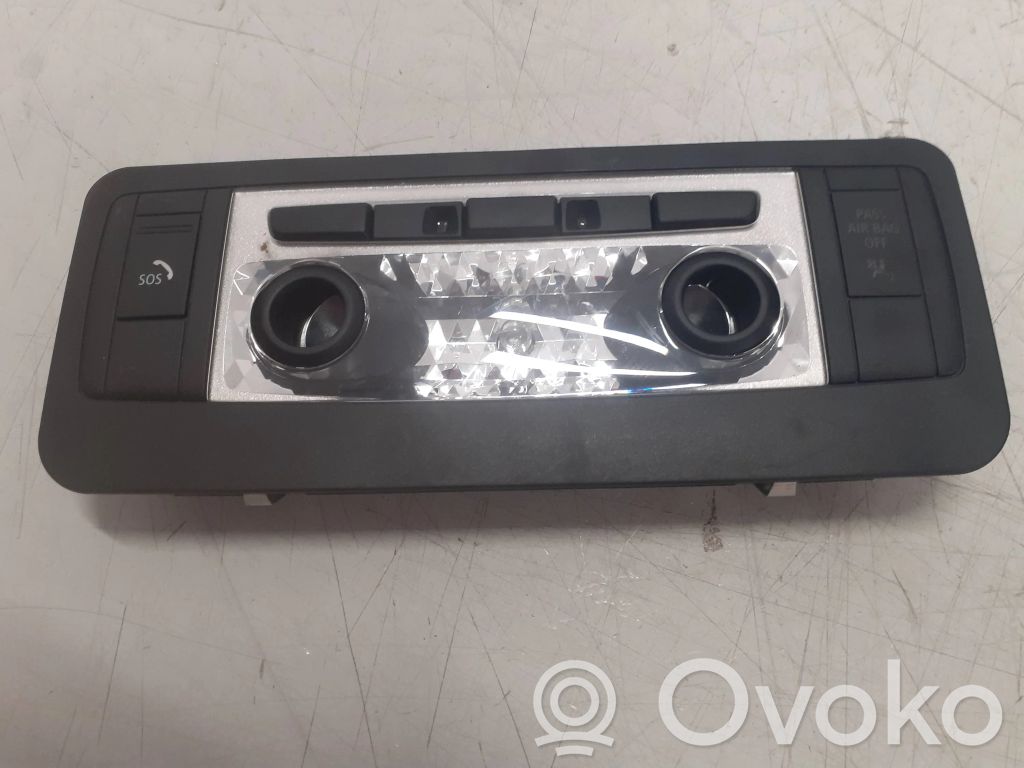 BMW M3 e92 Priekinių vietų apšvietimo žibintas 
