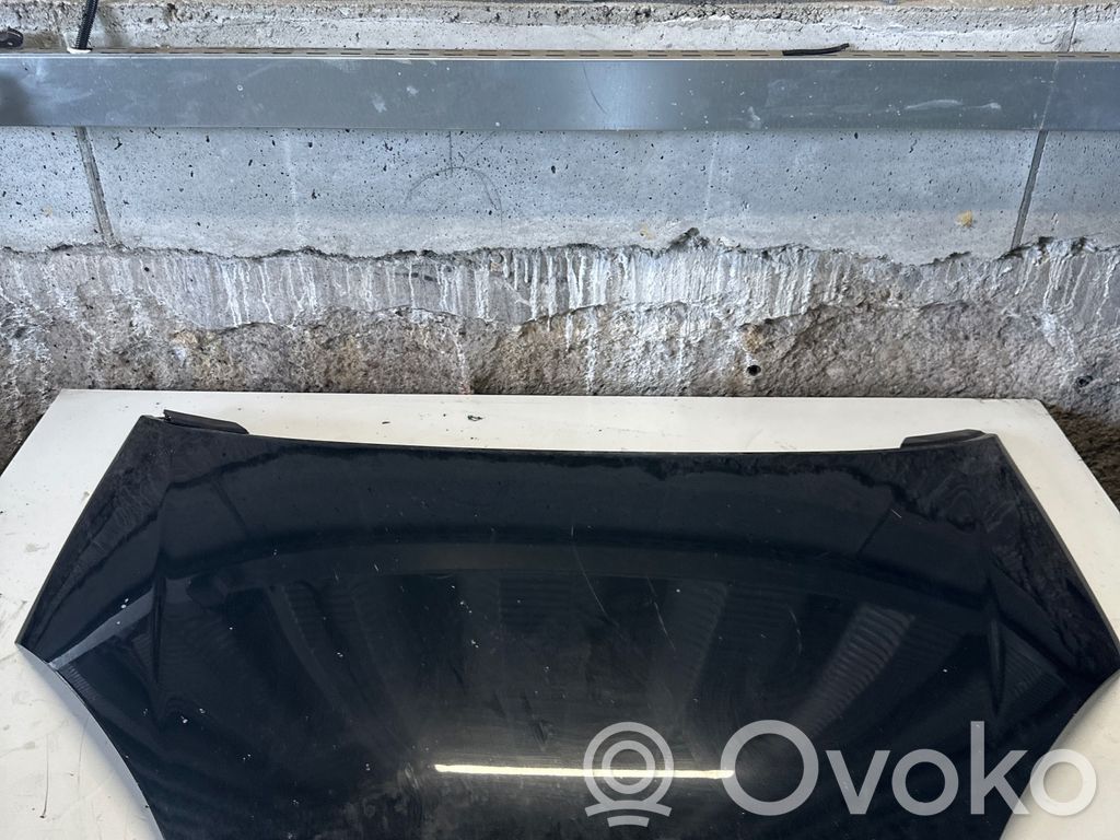 Engine bonnet/hood
