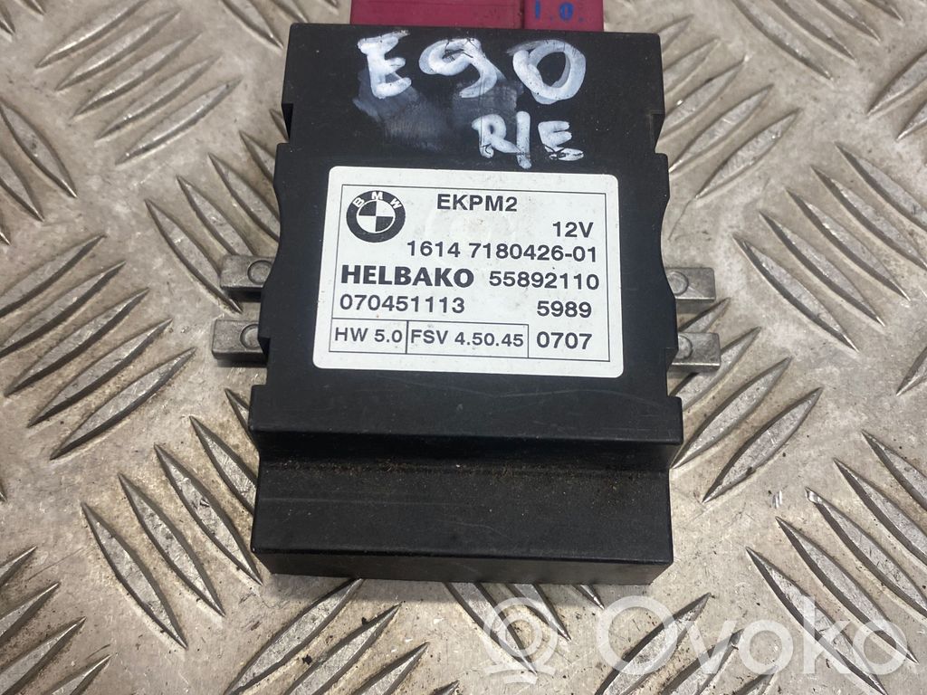 Unité de commande / module de pompe à carburant   7180426,070451113,55892110