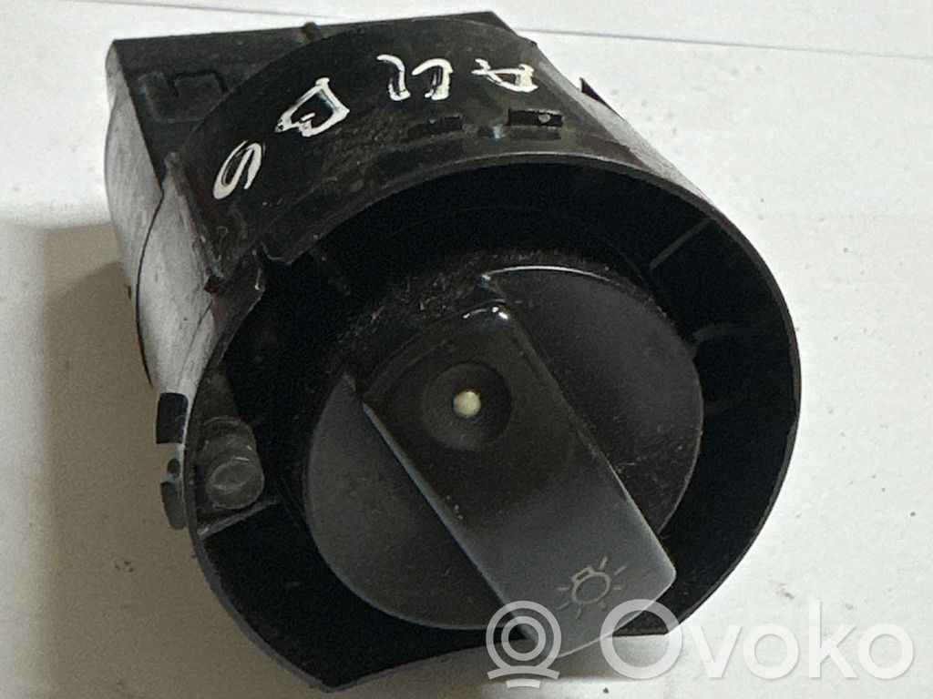 Interruptor de luz   4B1941531F,04058010