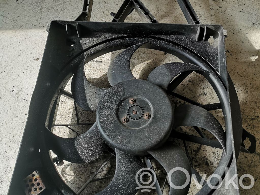 Opel Astra H Elektryczny wentylator chłodnicy 