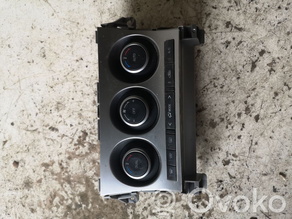 Mazda 3 II Climate control unit 