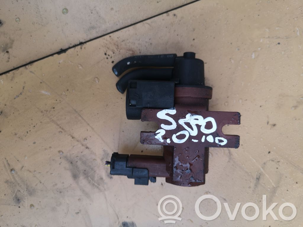 Volvo S80 Клапан вакуумный 