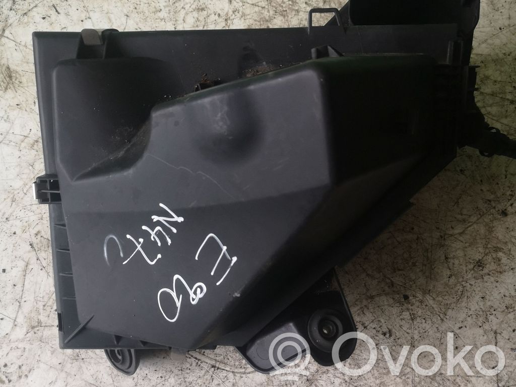 BMW 3 E90 E91 Air filter box 