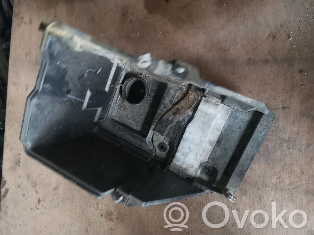 Mazda 3 II Battery tray 
