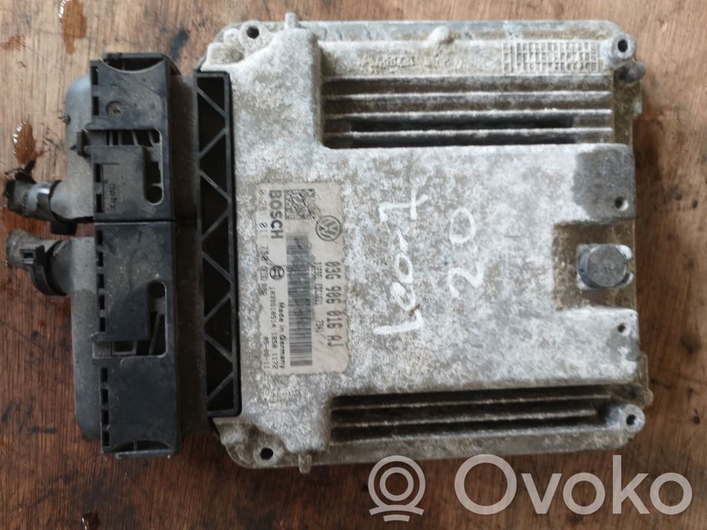 Seat Leon (1P) Engine control unit/module 