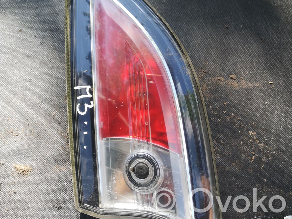 Mazda 3 II Aizmugurējais lukturis pārsegā 