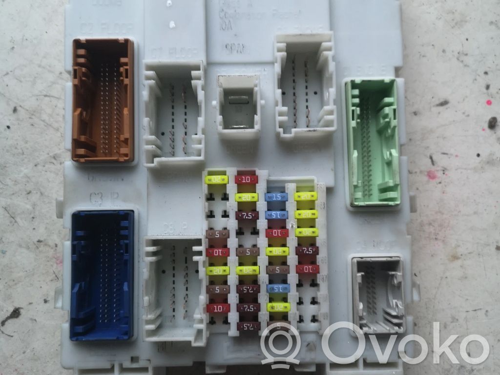 Sulakemoduuli   F1ET14014DEE