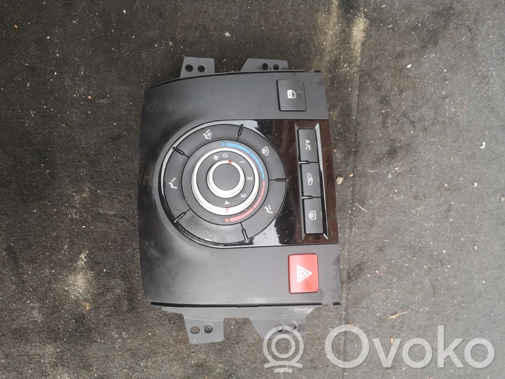KIA Venga Climate control unit 