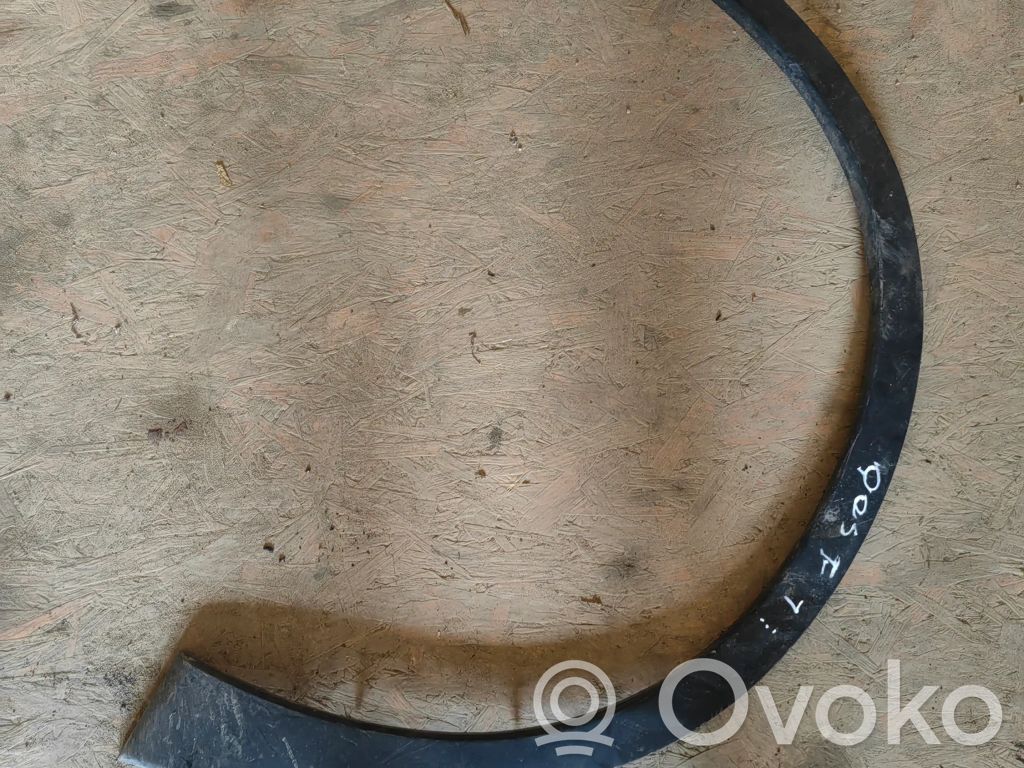Nissan Qashqai Listwa błotnika przedniego 