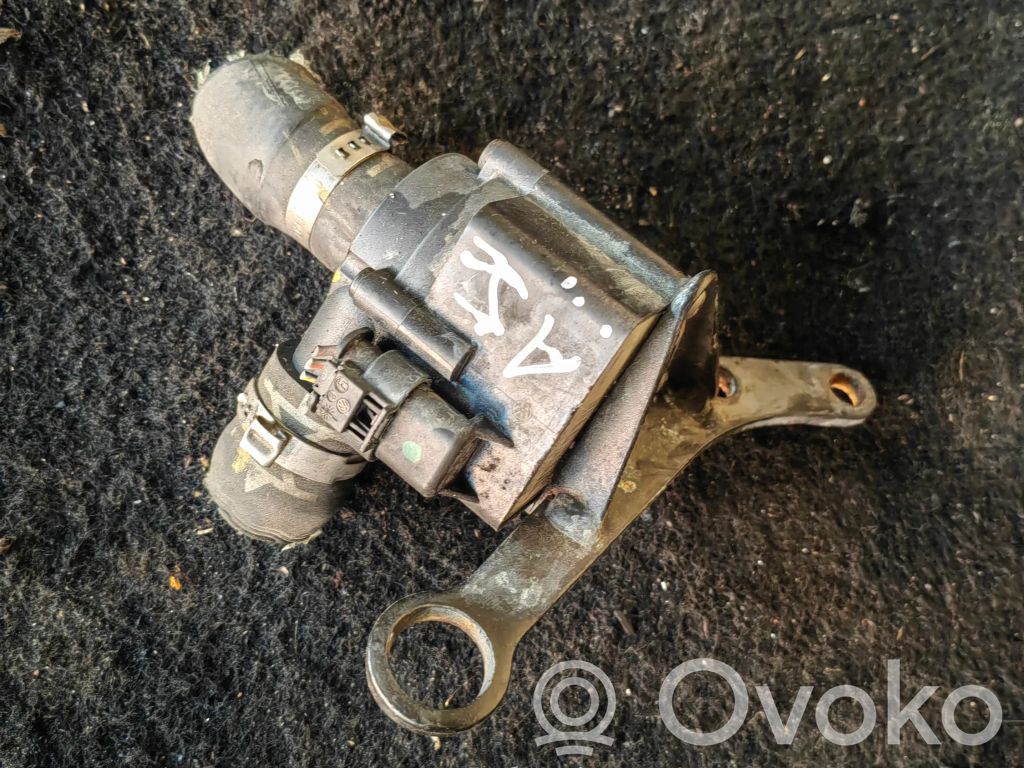Audi A5 8T 8F Cirkuliacinis el. siurbliukas 