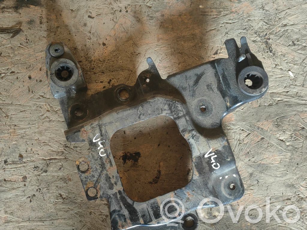 Volvo V40 Battery bracket 