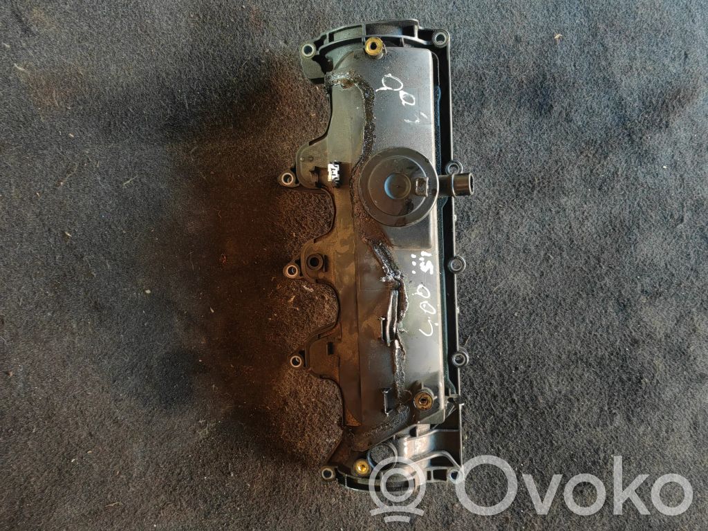Nissan Qashqai Vārstu vāks 