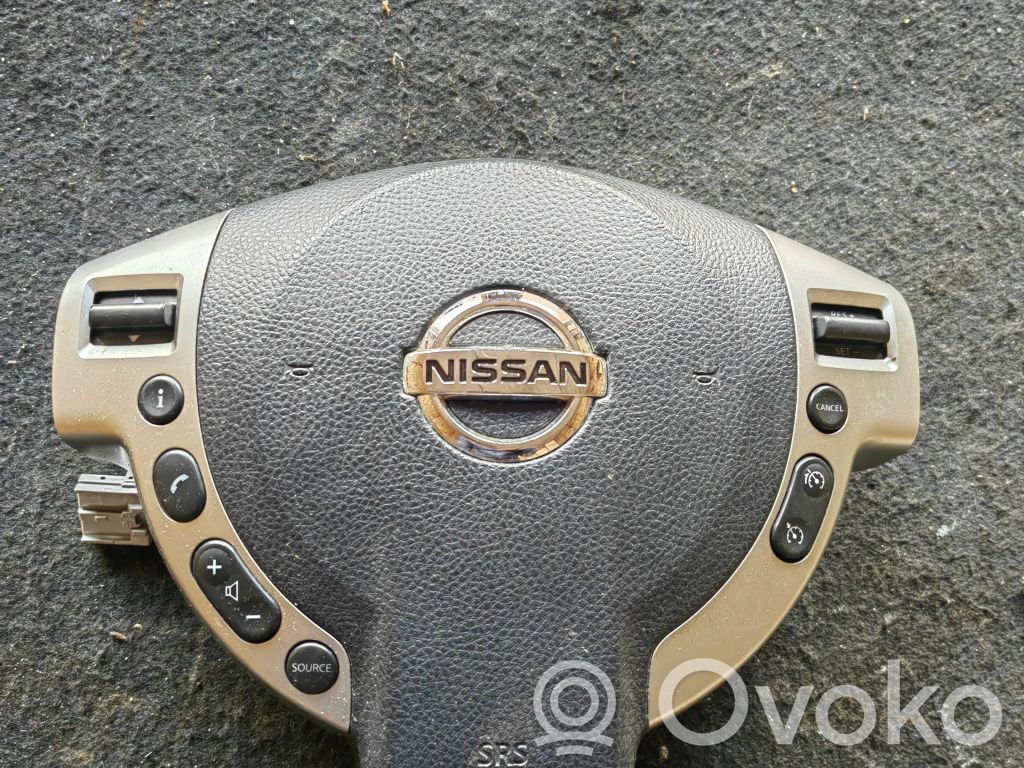 Nissan Qashqai Steering wheel airbag 