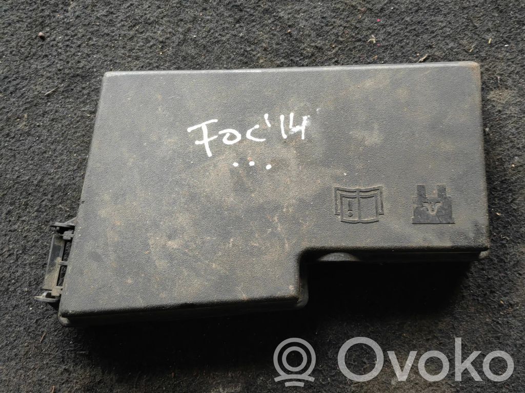 Ford Focus Sulakerasian kansi 