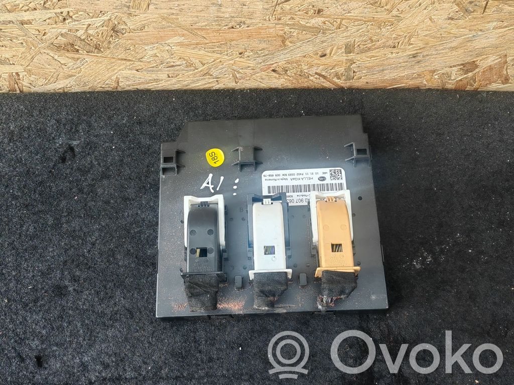 Audi A1 Comfort/convenience module 