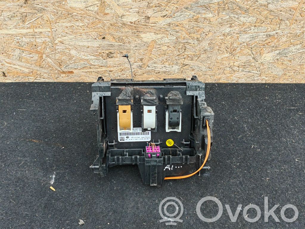 Audi A1 Comfort/convenience module 