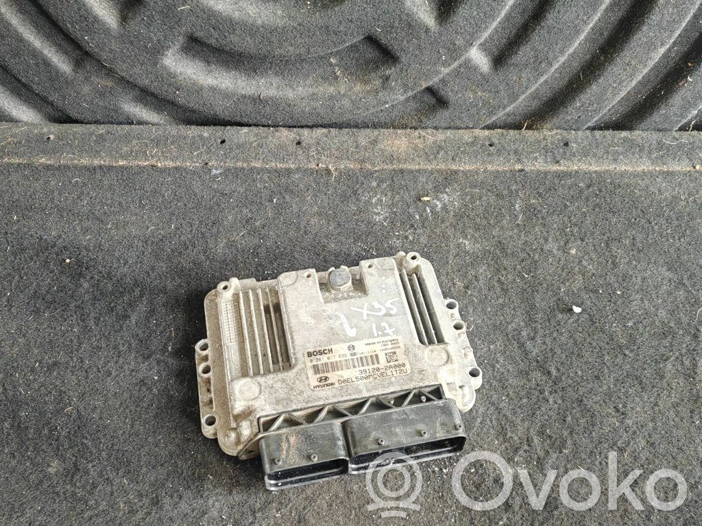 Hyundai ix35 Engine control unit/module 