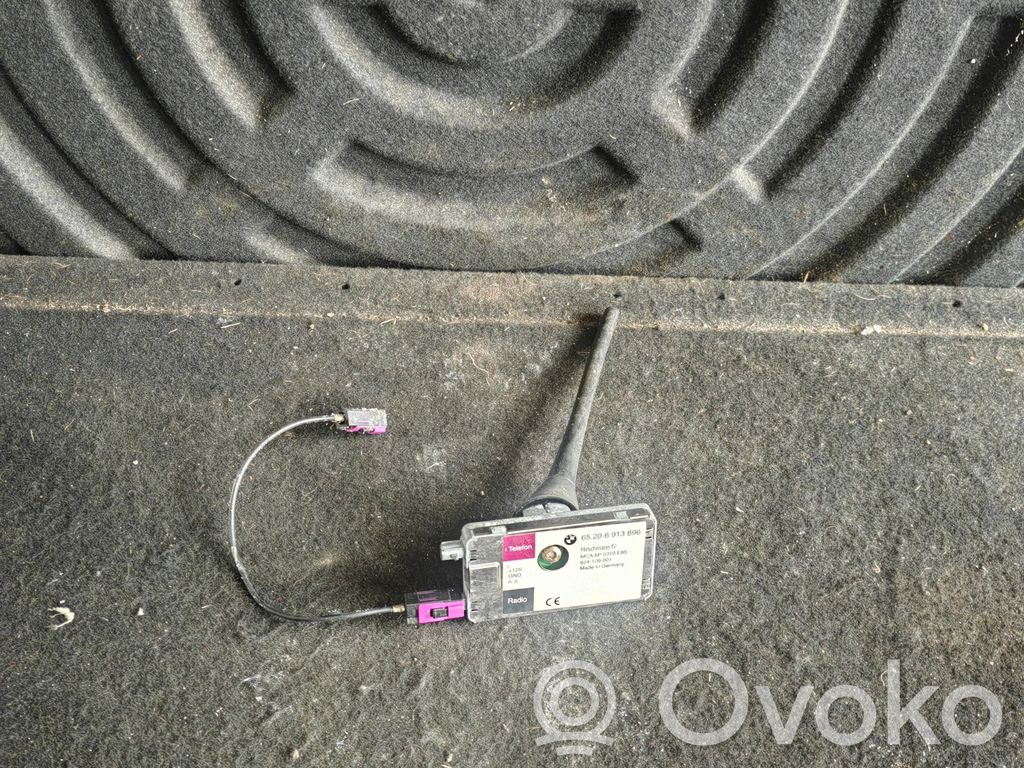 BMW Z4 E85 E86 Antenos stiprintuvas 