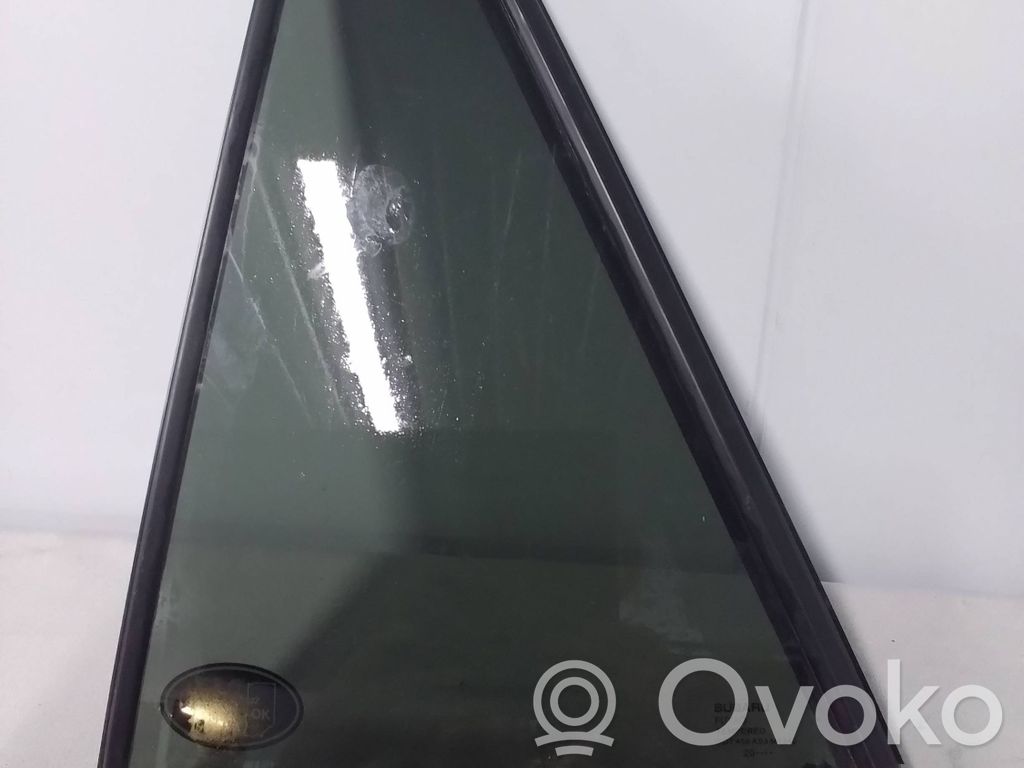 Ventanilla de ventilación de la puerta trasera   62284AN11A,62284AN01A