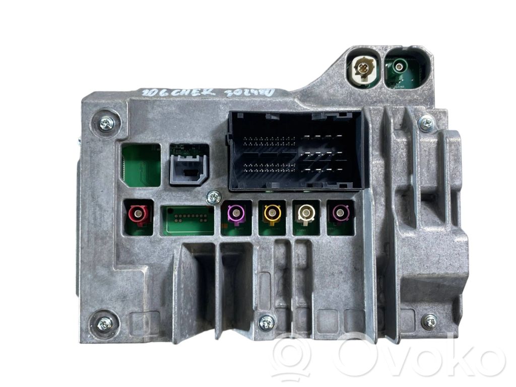 GPS navigation control unit/module   68461750AA