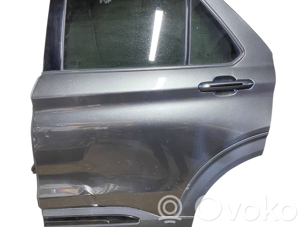 Ford Explorer VI Puerta trasera 