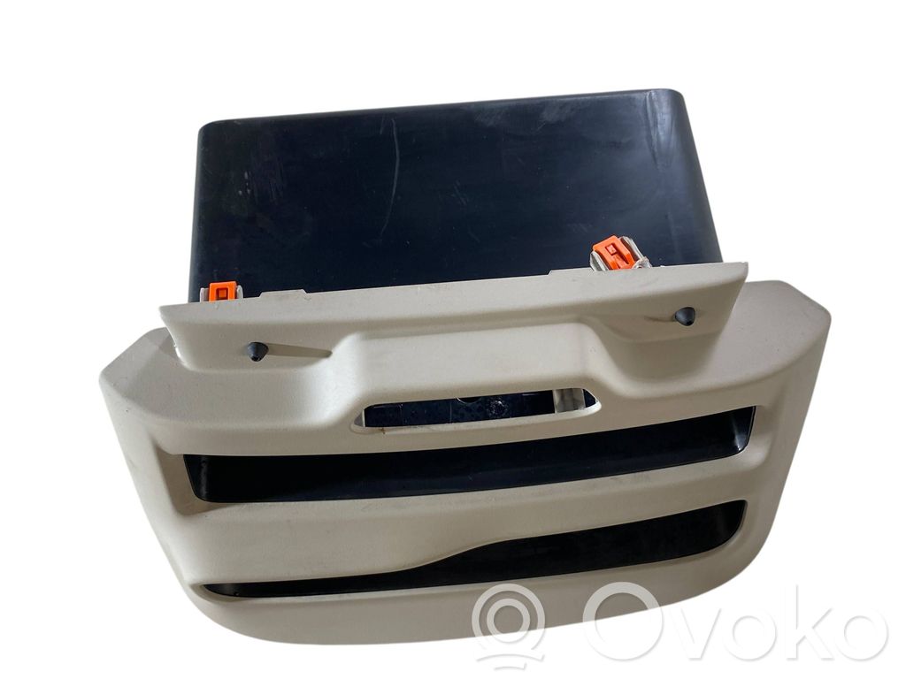 Chrysler Pacifica Glove box 