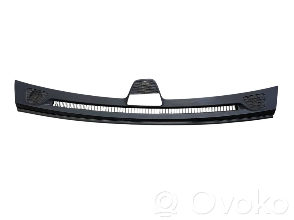 Chrysler Pacifica Lango oro grotelės 