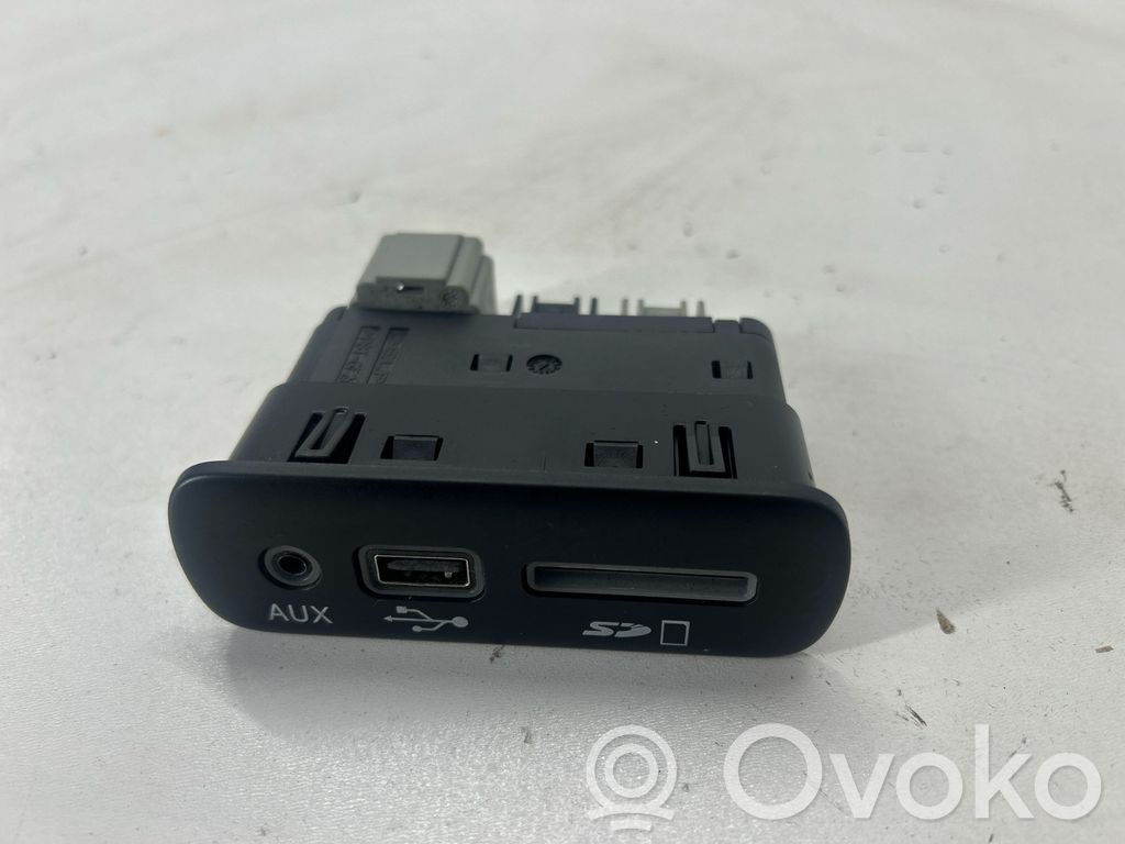 Dodge Charger USB socket connector 