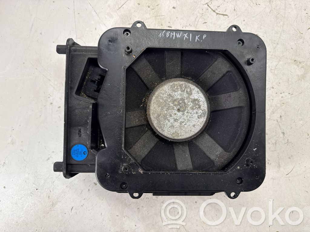 BMW X1 F48 F49 Altavoz subwoofer 