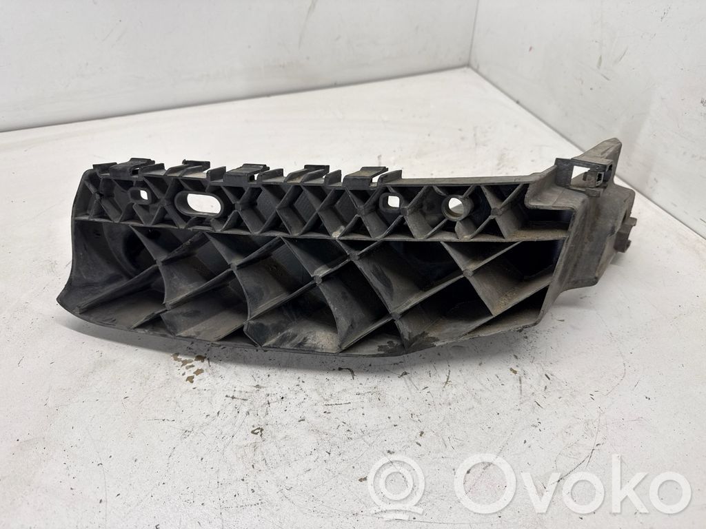 Dodge Durango Front bumper mounting bracket 