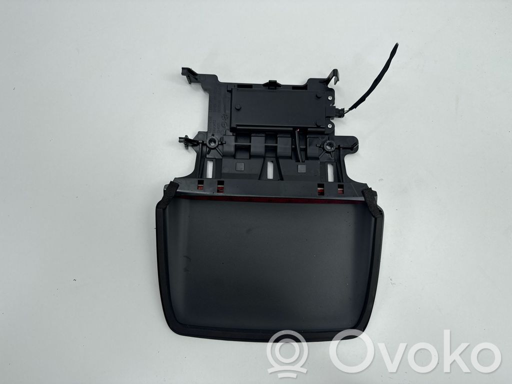 Dodge Charger Third/center stoplight 